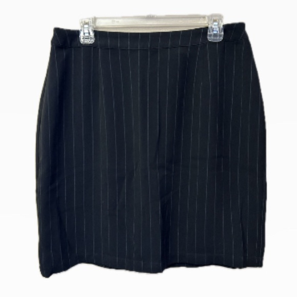 Vintage Chico’s Pinstriped Skirt Chico’s Size 3  (more like 12/14)